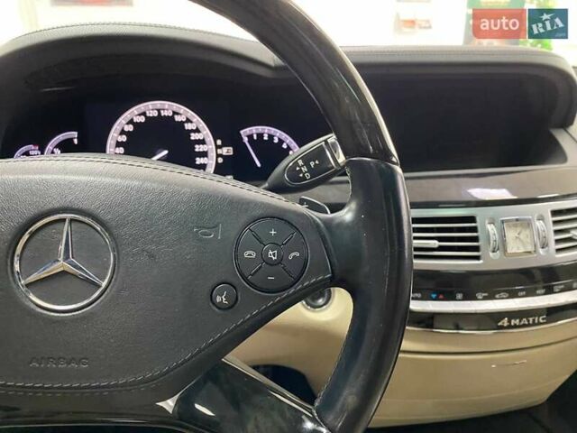 Чорний Мерседес С Клас, об'ємом двигуна 4.66 л та пробігом 243 тис. км за 15990 $, фото 26 на Automoto.ua