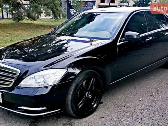 Черный Мерседес С Класс, объемом двигателя 5 л и пробегом 150 тыс. км за 23450 $, фото 14 на Automoto.ua