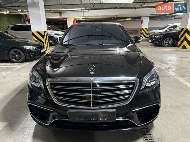 Черный Мерседес С Класс, объемом двигателя 4.66 л и пробегом 120 тыс. км за 45500 $, фото 2 на Automoto.ua