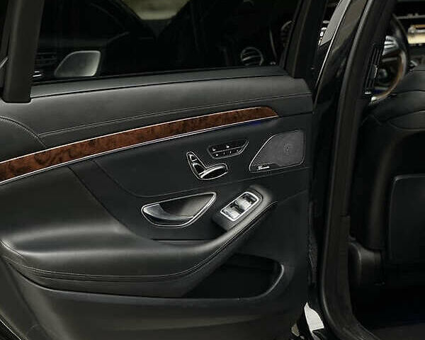 Черный Мерседес С Класс, объемом двигателя 2.99 л и пробегом 240 тыс. км за 37000 $, фото 13 на Automoto.ua