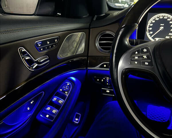 Черный Мерседес С Класс, объемом двигателя 4.66 л и пробегом 247 тыс. км за 31500 $, фото 14 на Automoto.ua