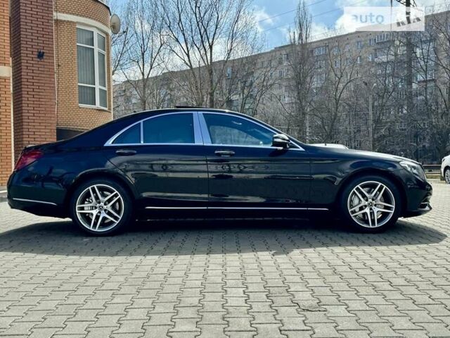 Черный Мерседес С Класс, объемом двигателя 4.66 л и пробегом 283 тыс. км за 29999 $, фото 4 на Automoto.ua
