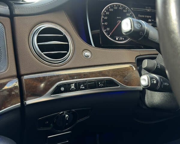 Черный Мерседес С Класс, объемом двигателя 4.66 л и пробегом 247 тыс. км за 31500 $, фото 10 на Automoto.ua