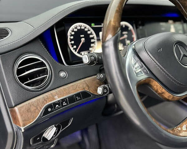 Черный Мерседес С Класс, объемом двигателя 2.99 л и пробегом 240 тыс. км за 37000 $, фото 14 на Automoto.ua