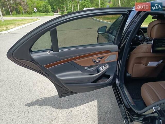 Черный Мерседес С Класс, объемом двигателя 4.66 л и пробегом 160 тыс. км за 36500 $, фото 15 на Automoto.ua