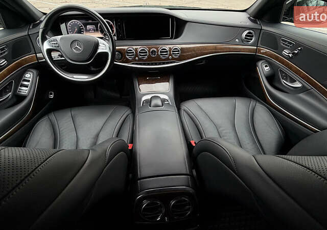 Чорний Мерседес С Клас, об'ємом двигуна 2.99 л та пробігом 225 тис. км за 42000 $, фото 4 на Automoto.ua