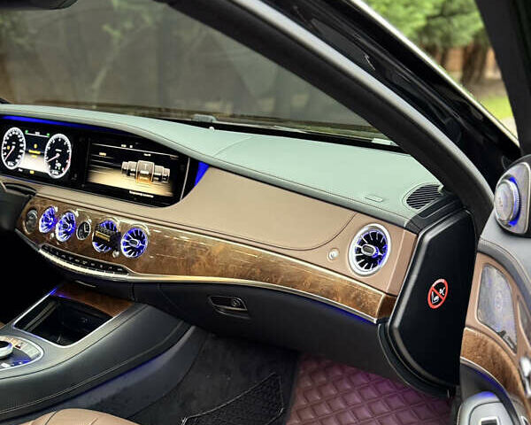 Чорний Мерседес С Клас, об'ємом двигуна 4.7 л та пробігом 194 тис. км за 32500 $, фото 22 на Automoto.ua