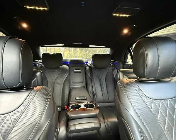 Черный Мерседес С Класс, объемом двигателя 4.66 л и пробегом 179 тыс. км за 35000 $, фото 24 на Automoto.ua