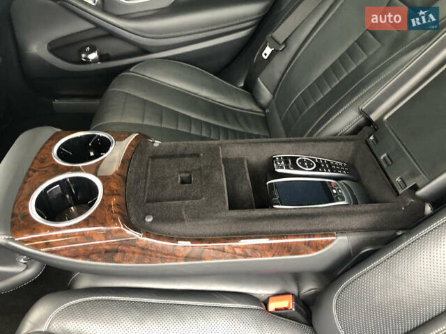 Чорний Мерседес С Клас, об'ємом двигуна 2.99 л та пробігом 250 тис. км за 29900 $, фото 13 на Automoto.ua