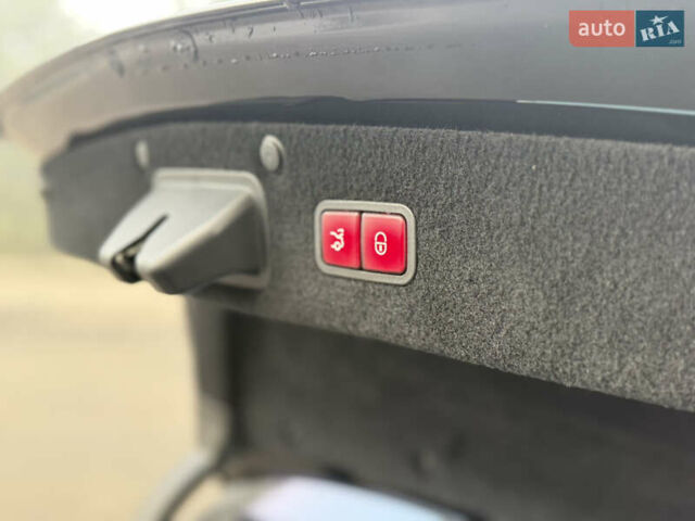 Чорний Мерседес С Клас, об'ємом двигуна 4.66 л та пробігом 100 тис. км за 29900 $, фото 22 на Automoto.ua