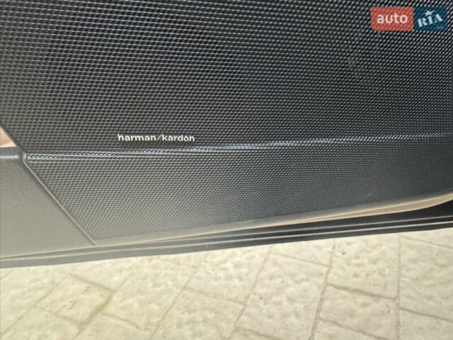 Черный Мерседес С Класс, объемом двигателя 3 л и пробегом 120 тыс. км за 32000 $, фото 32 на Automoto.ua