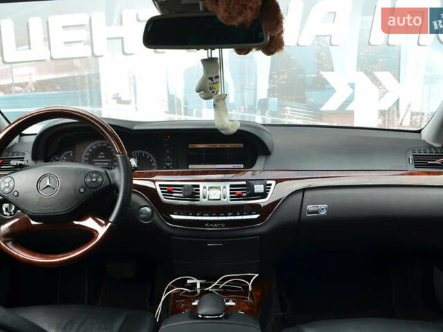 Черный Мерседес С Класс, объемом двигателя 2.99 л и пробегом 222 тыс. км за 19900 $, фото 16 на Automoto.ua