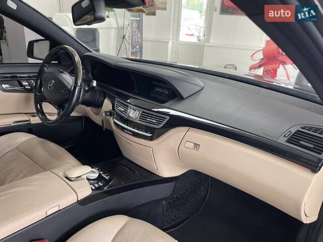 Черный Мерседес С Класс, объемом двигателя 2.14 л и пробегом 247 тыс. км за 22990 $, фото 46 на Automoto.ua