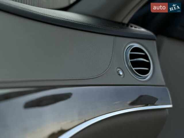 Черный Мерседес С Класс, объемом двигателя 4.66 л и пробегом 203 тыс. км за 28999 $, фото 29 на Automoto.ua