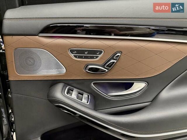 Черный Мерседес С Класс, объемом двигателя 2.99 л и пробегом 187 тыс. км за 37999 $, фото 37 на Automoto.ua