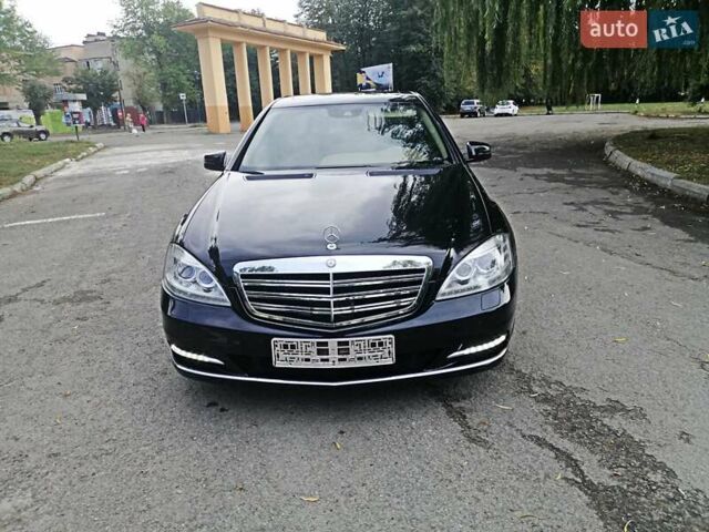 Мерседес С Клас 2013 у Івано-Франківську на Automoto.ua Чорний Мерседес С Клас, об'ємом двигуна 5 л та пробігом 150 тис. км за 23900 $, фото 9 на Automoto.ua
