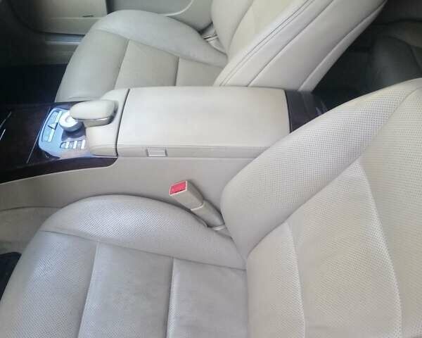 Черный Мерседес С Класс, объемом двигателя 5 л и пробегом 150 тыс. км за 23450 $, фото 31 на Automoto.ua