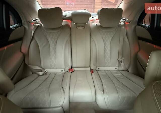 Черный Мерседес С Класс, объемом двигателя 4.66 л и пробегом 149 тыс. км за 33000 $, фото 17 на Automoto.ua