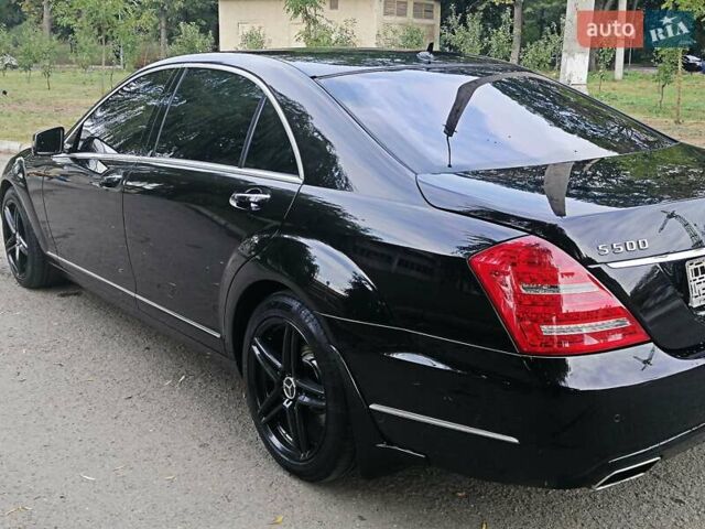 Черный Мерседес С Класс, объемом двигателя 5 л и пробегом 150 тыс. км за 23450 $, фото 2 на Automoto.ua