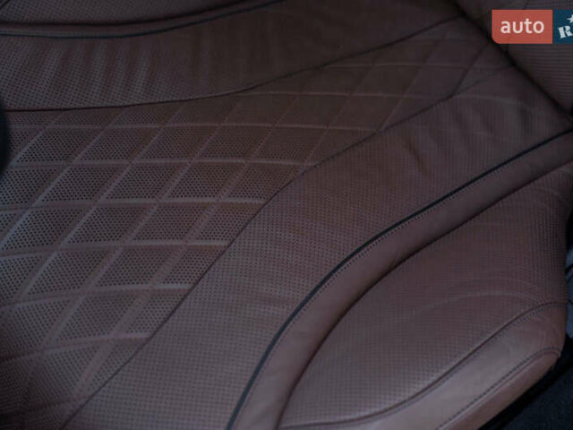 Черный Мерседес С Класс, объемом двигателя 4.66 л и пробегом 20 тыс. км за 50000 $, фото 26 на Automoto.ua