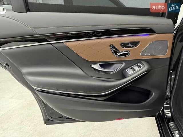 Черный Мерседес С Класс, объемом двигателя 2.99 л и пробегом 187 тыс. км за 37999 $, фото 27 на Automoto.ua