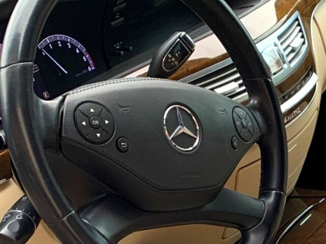 Черный Мерседес С Класс, объемом двигателя 3 л и пробегом 203 тыс. км за 24600 $, фото 6 на Automoto.ua