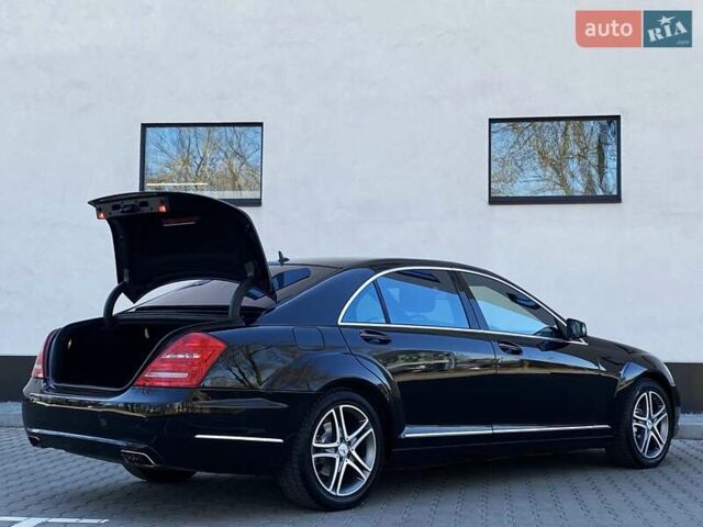 Черный Мерседес С Класс, объемом двигателя 3 л и пробегом 247 тыс. км за 17999 $, фото 22 на Automoto.ua