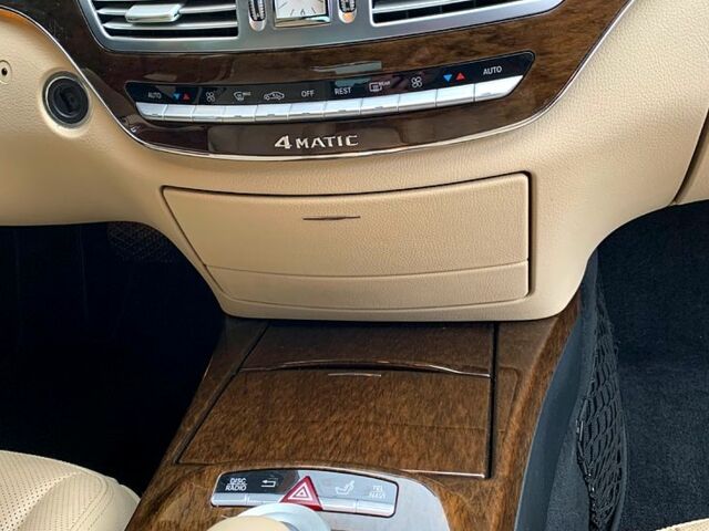 Черный Мерседес С Класс, объемом двигателя 3 л и пробегом 203 тыс. км за 24600 $, фото 5 на Automoto.ua