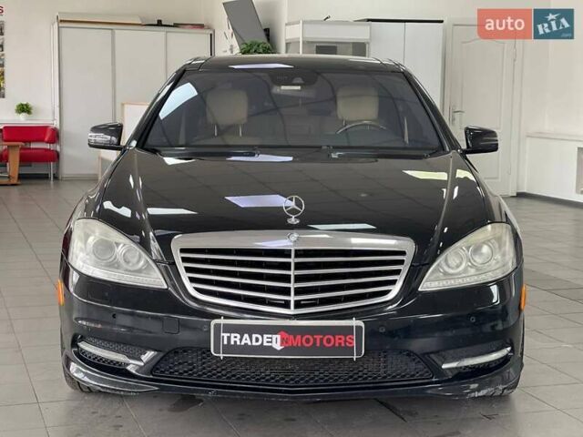 Черный Мерседес С Класс, объемом двигателя 2.14 л и пробегом 247 тыс. км за 22990 $, фото 3 на Automoto.ua