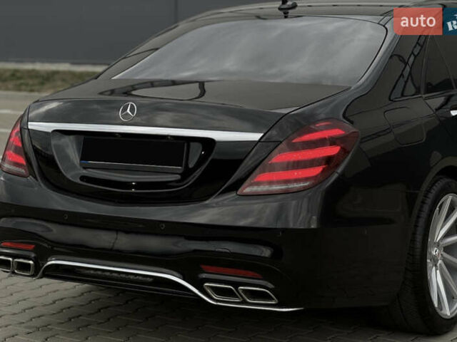 Черный Мерседес С Класс, объемом двигателя 2.99 л и пробегом 240 тыс. км за 37000 $, фото 4 на Automoto.ua