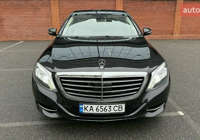 Черный Мерседес С Класс, объемом двигателя 4.66 л и пробегом 149 тыс. км за 33000 $, фото 1 на Automoto.ua