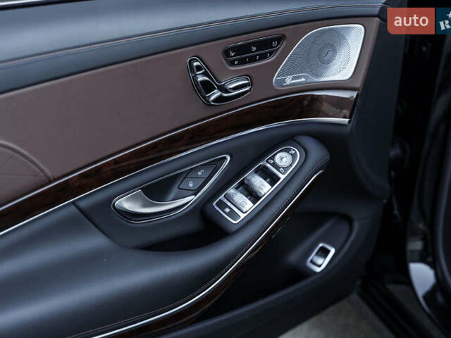 Черный Мерседес С Класс, объемом двигателя 4.66 л и пробегом 20 тыс. км за 50000 $, фото 44 на Automoto.ua