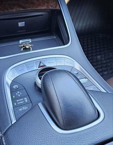 Чорний Мерседес С Клас, об'ємом двигуна 4.66 л та пробігом 145 тис. км за 36000 $, фото 12 на Automoto.ua