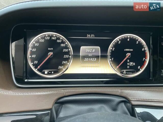 Чорний Мерседес С Клас, об'ємом двигуна 4.66 л та пробігом 201 тис. км за 26000 $, фото 17 на Automoto.ua