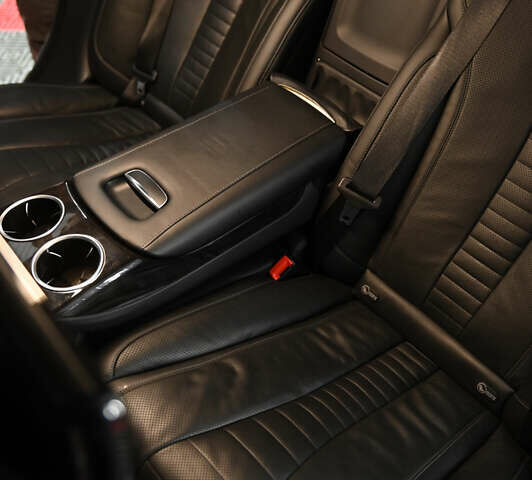 Чорний Мерседес С Клас, об'ємом двигуна 4.7 л та пробігом 122 тис. км за 33100 $, фото 54 на Automoto.ua