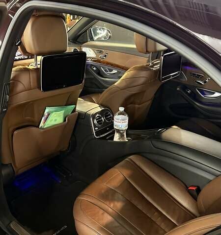 Черный Мерседес С Класс, объемом двигателя 4.66 л и пробегом 135 тыс. км за 40000 $, фото 4 на Automoto.ua