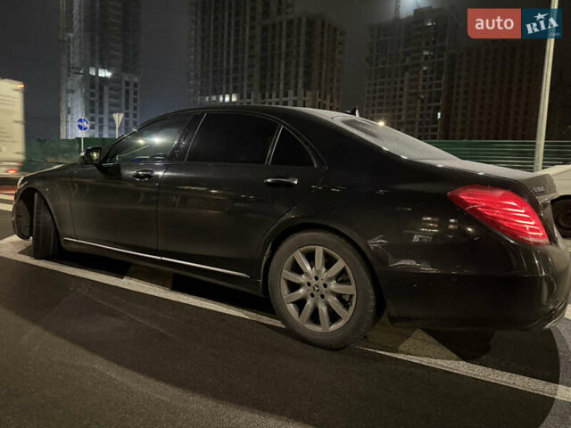 Черный Мерседес С Класс, объемом двигателя 3 л и пробегом 191 тыс. км за 39999 $, фото 2 на Automoto.ua