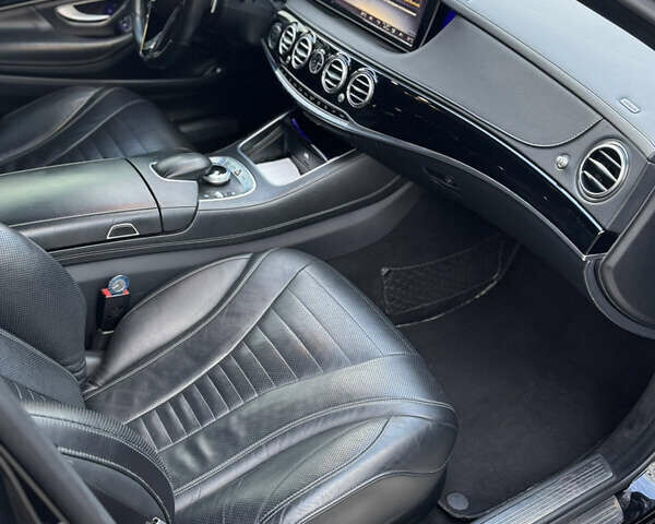 Черный Мерседес С Класс, объемом двигателя 2.99 л и пробегом 267 тыс. км за 39800 $, фото 12 на Automoto.ua