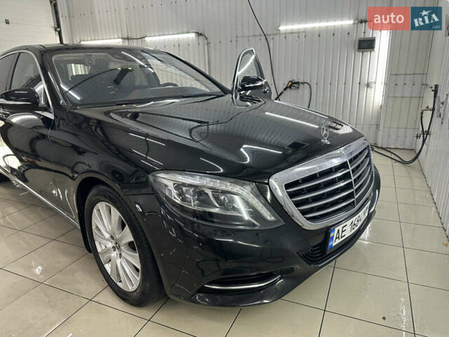 Мерседес С Класс 2014 в Днепре (Днепропетровске) на Automoto.ua Черный Мерседес С Класс, объемом двигателя 4.66 л и пробегом 299 тыс. км за 28500 $, фото 2 на Automoto.ua