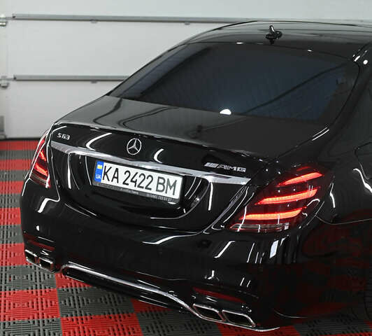 Черный Мерседес С Класс, объемом двигателя 4.66 л и пробегом 130 тыс. км за 30000 $, фото 5 на Automoto.ua