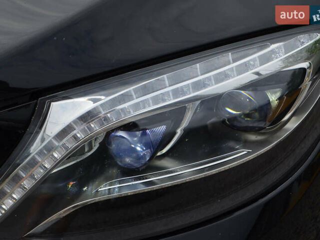 Чорний Мерседес С Клас, об'ємом двигуна 4.66 л та пробігом 134 тис. км за 41400 $, фото 12 на Automoto.ua