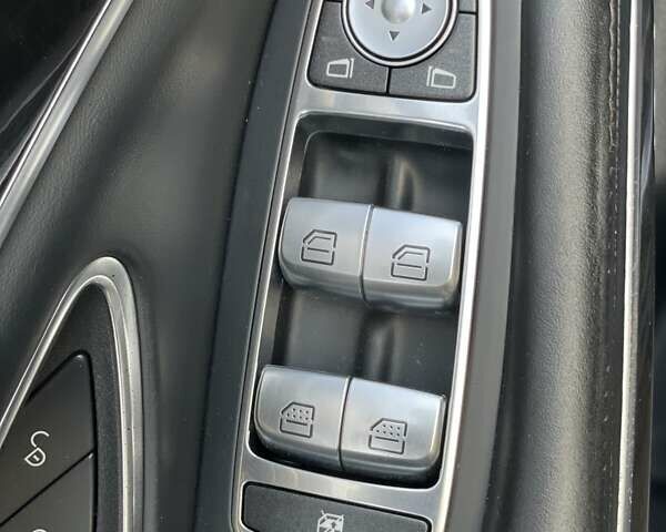 Чорний Мерседес С Клас, об'ємом двигуна 4.66 л та пробігом 201 тис. км за 26000 $, фото 21 на Automoto.ua