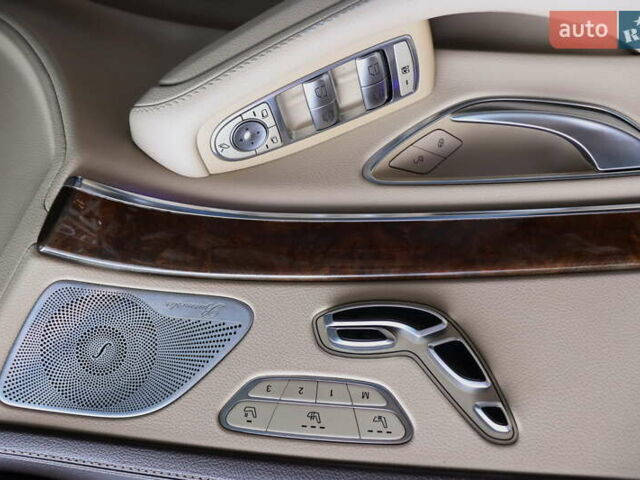 Черный Мерседес С Класс, объемом двигателя 4.7 л и пробегом 164 тыс. км за 35900 $, фото 18 на Automoto.ua