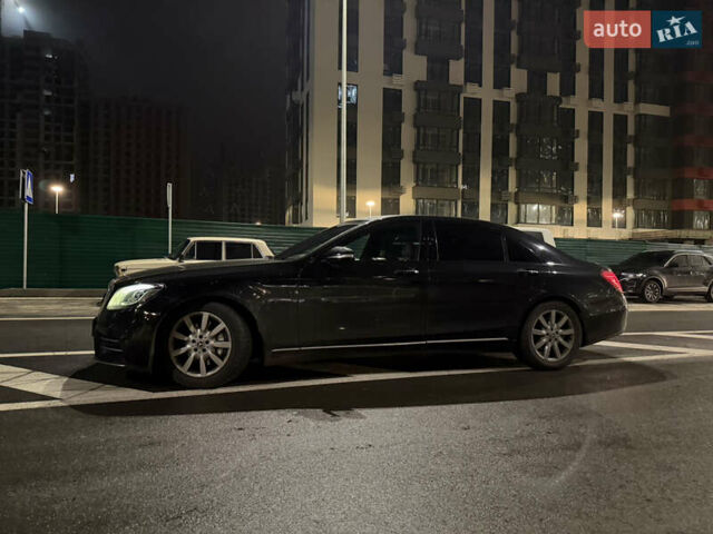 Черный Мерседес С Класс, объемом двигателя 3 л и пробегом 191 тыс. км за 39999 $, фото 1 на Automoto.ua