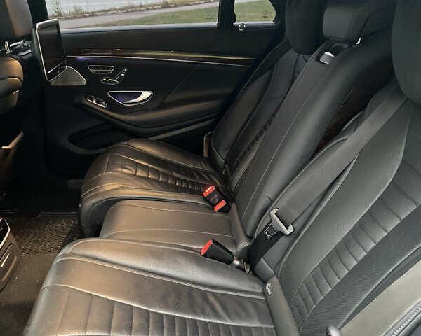 Чорний Мерседес С Клас, об'ємом двигуна 4.7 л та пробігом 230 тис. км за 26000 $, фото 5 на Automoto.ua