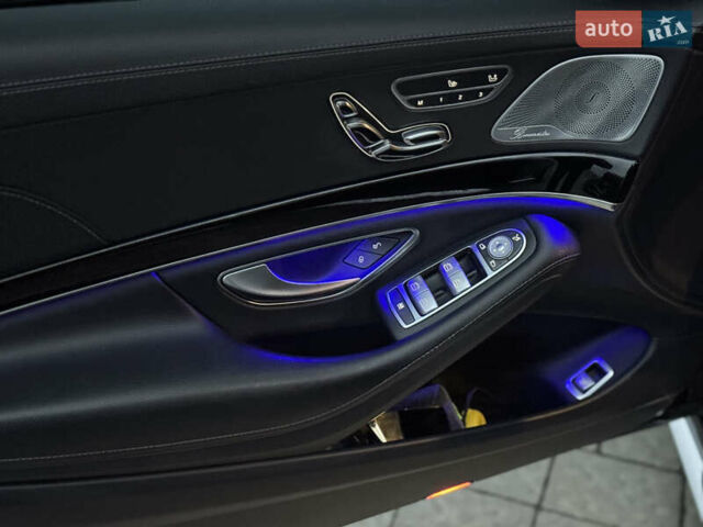 Чорний Мерседес С Клас, об'ємом двигуна 4.7 л та пробігом 210 тис. км за 35000 $, фото 9 на Automoto.ua