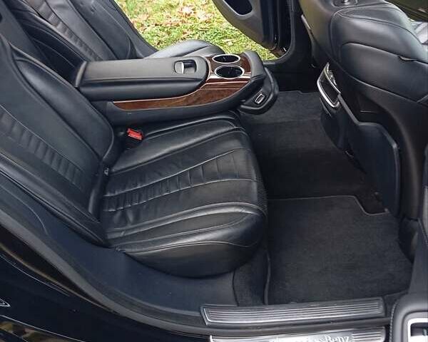 Черный Мерседес С Класс, объемом двигателя 4.66 л и пробегом 225 тыс. км за 35000 $, фото 1 на Automoto.ua