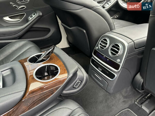 Чорний Мерседес С Клас, об'ємом двигуна 4.7 л та пробігом 113 тис. км за 35000 $, фото 7 на Automoto.ua