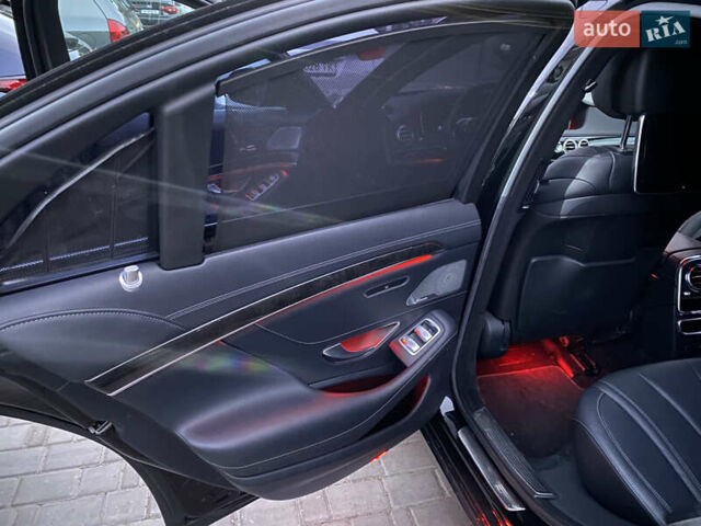 Черный Мерседес С Класс, объемом двигателя 2.99 л и пробегом 176 тыс. км за 34000 $, фото 5 на Automoto.ua