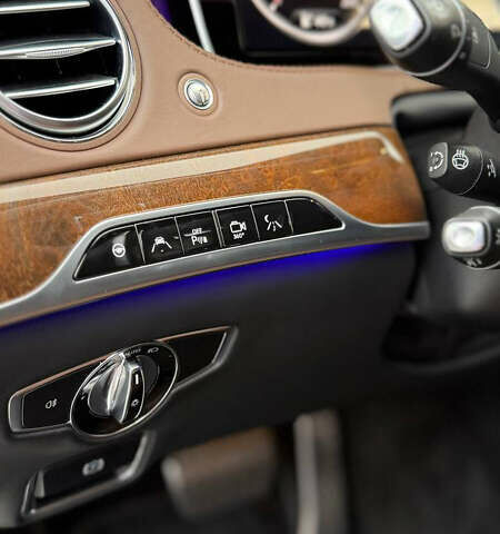 Черный Мерседес С Класс, объемом двигателя 4.7 л и пробегом 188 тыс. км за 27900 $, фото 12 на Automoto.ua